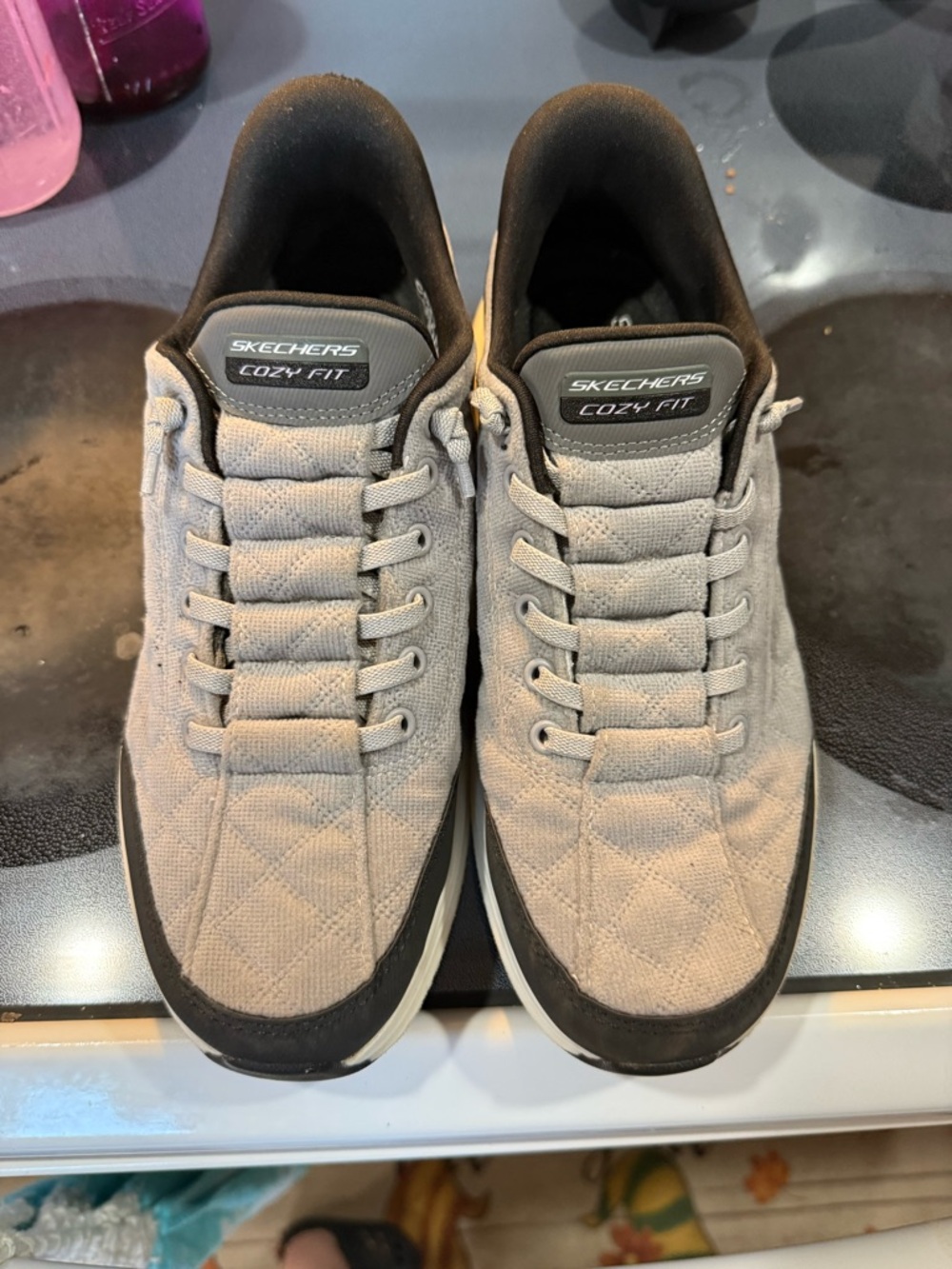 Skechers Cozy Fit women’s Light Gray Quilted Slip-In Sneakers